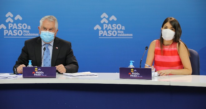 Chilenos y extranjeros residentes deben contar con PCR negativo para ingresar al país