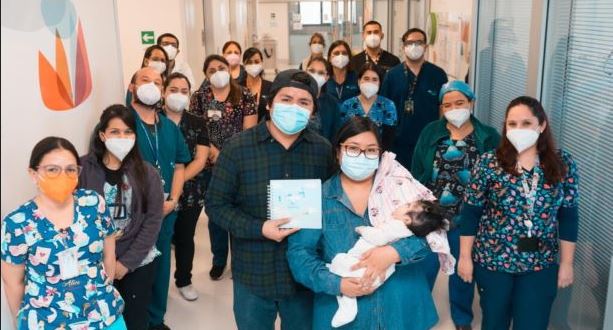 Padres destacan gesto de UPC Pediátrica de Hospital Regional “Leonardo Guzmán” de Antofagasta