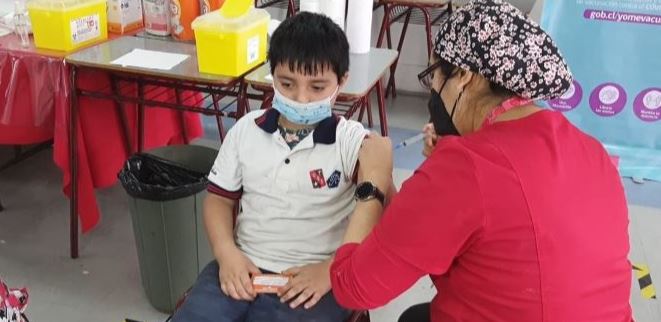 Dan inicio a vacunación escolar contra COVID-19 en niños de 6 a 11 años